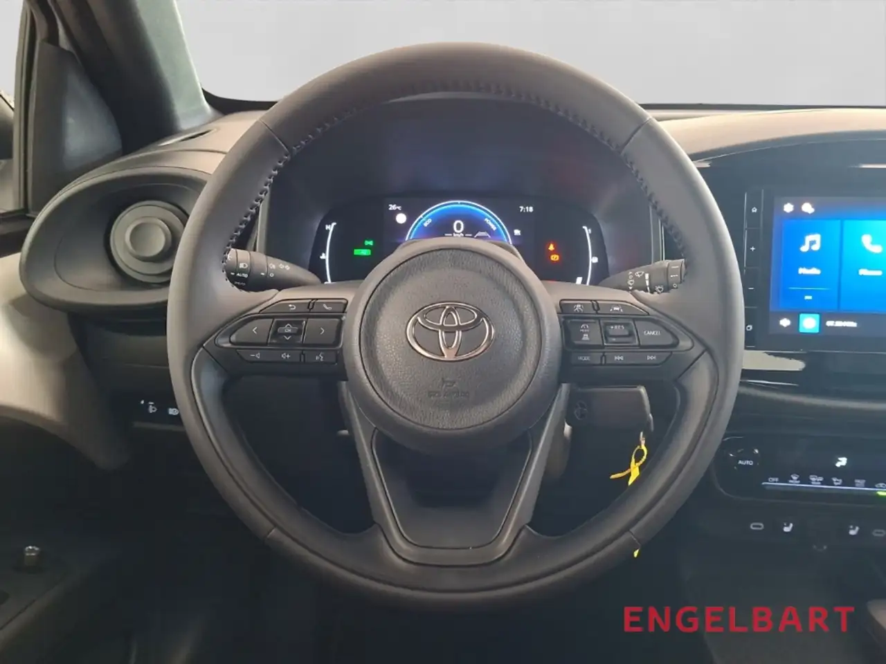 Toyota Aygo X 8