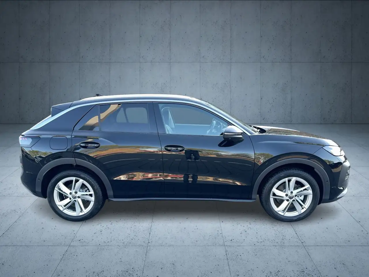Volkswagen T-Roc 6