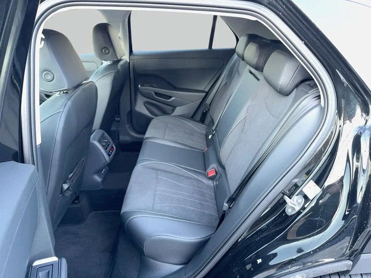 Volkswagen T-Roc 12