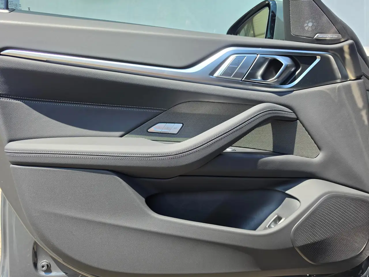 BMW i4 13