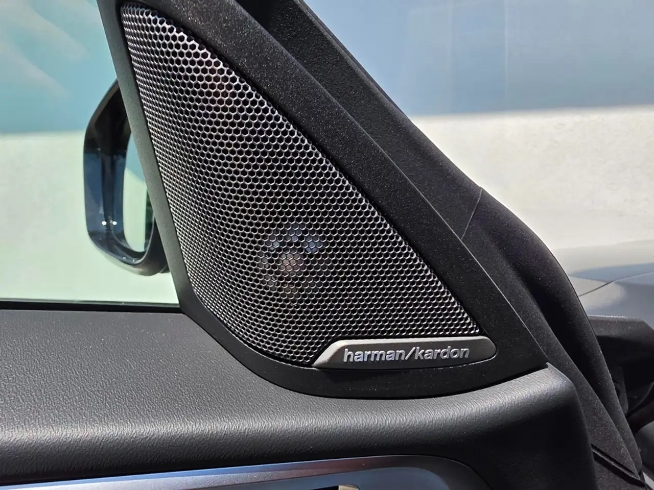 BMW i4 15