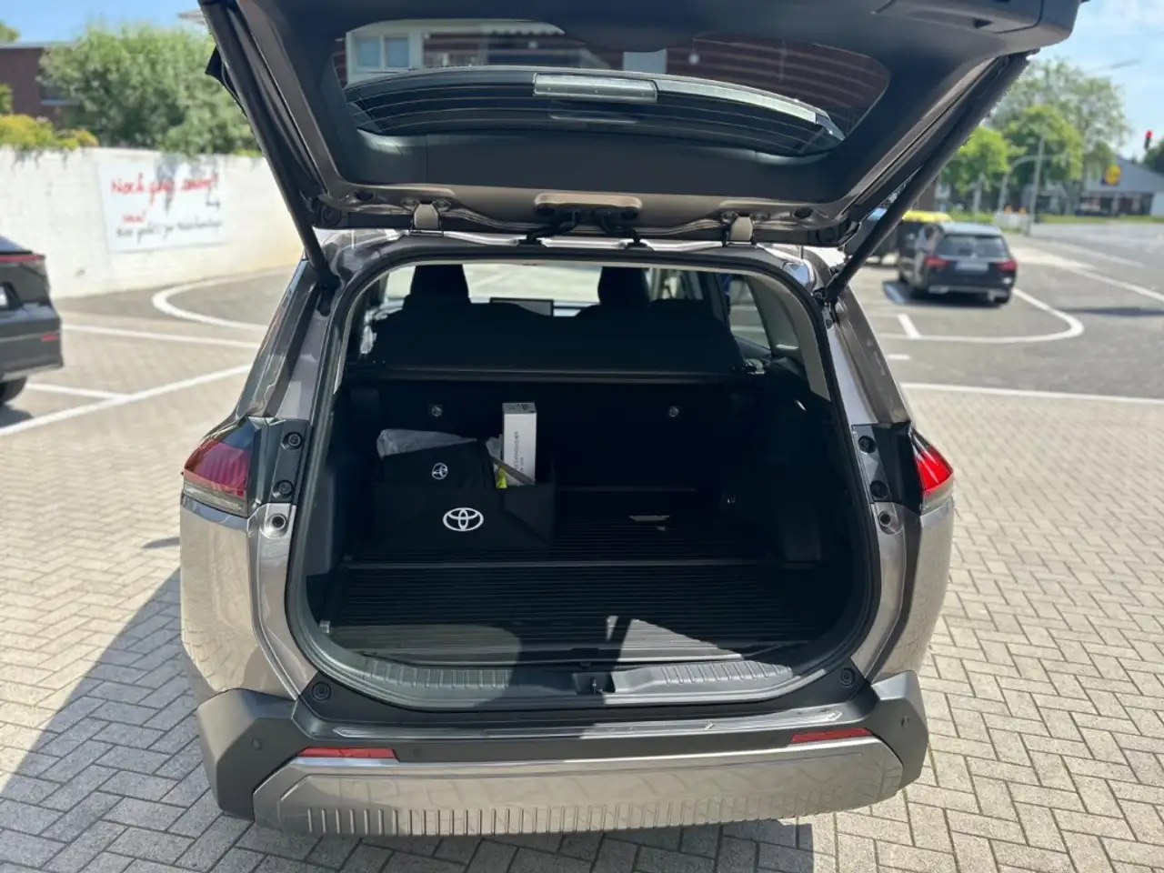 Toyota RAV4 15