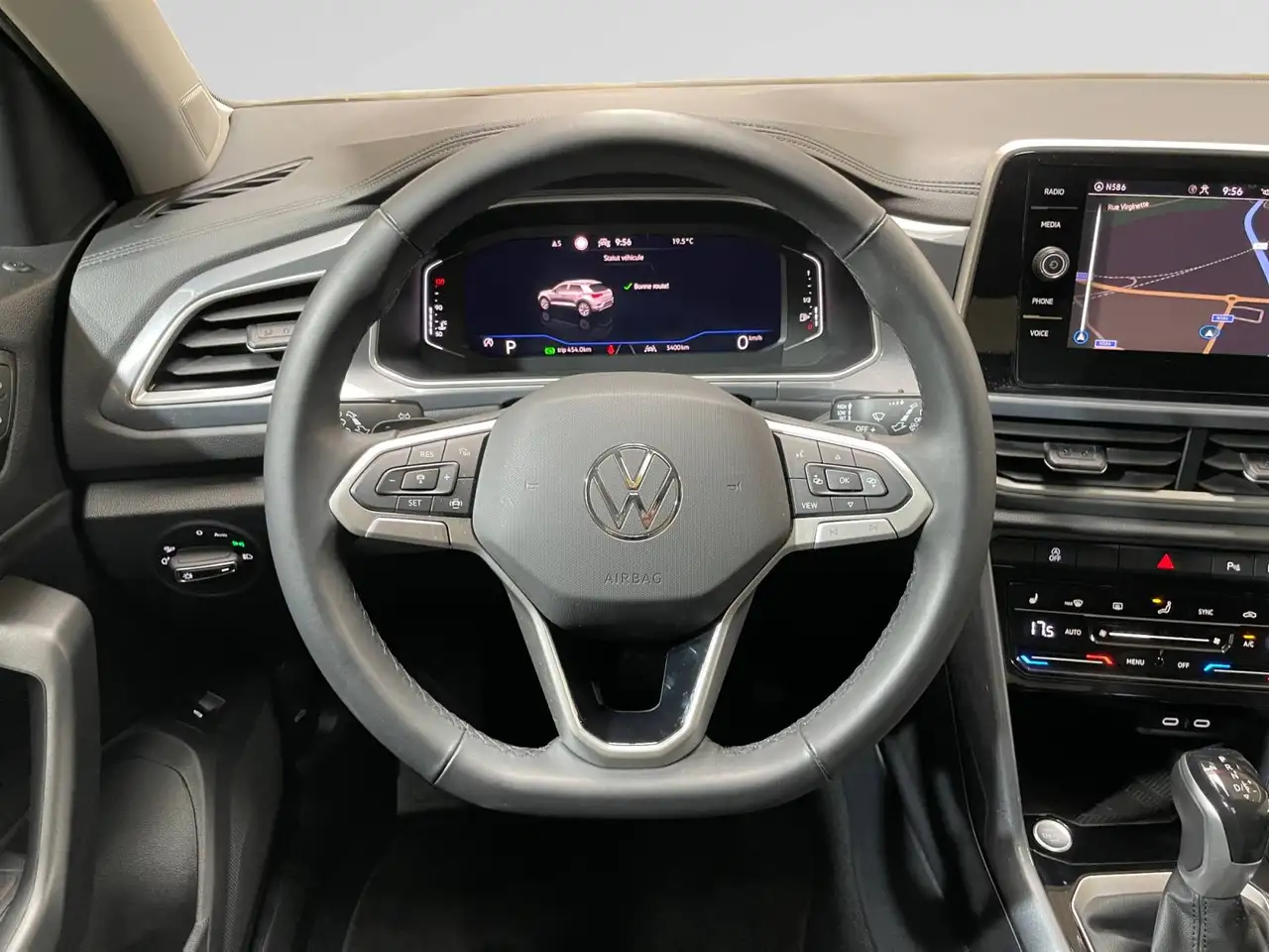 Volkswagen T-Roc 5
