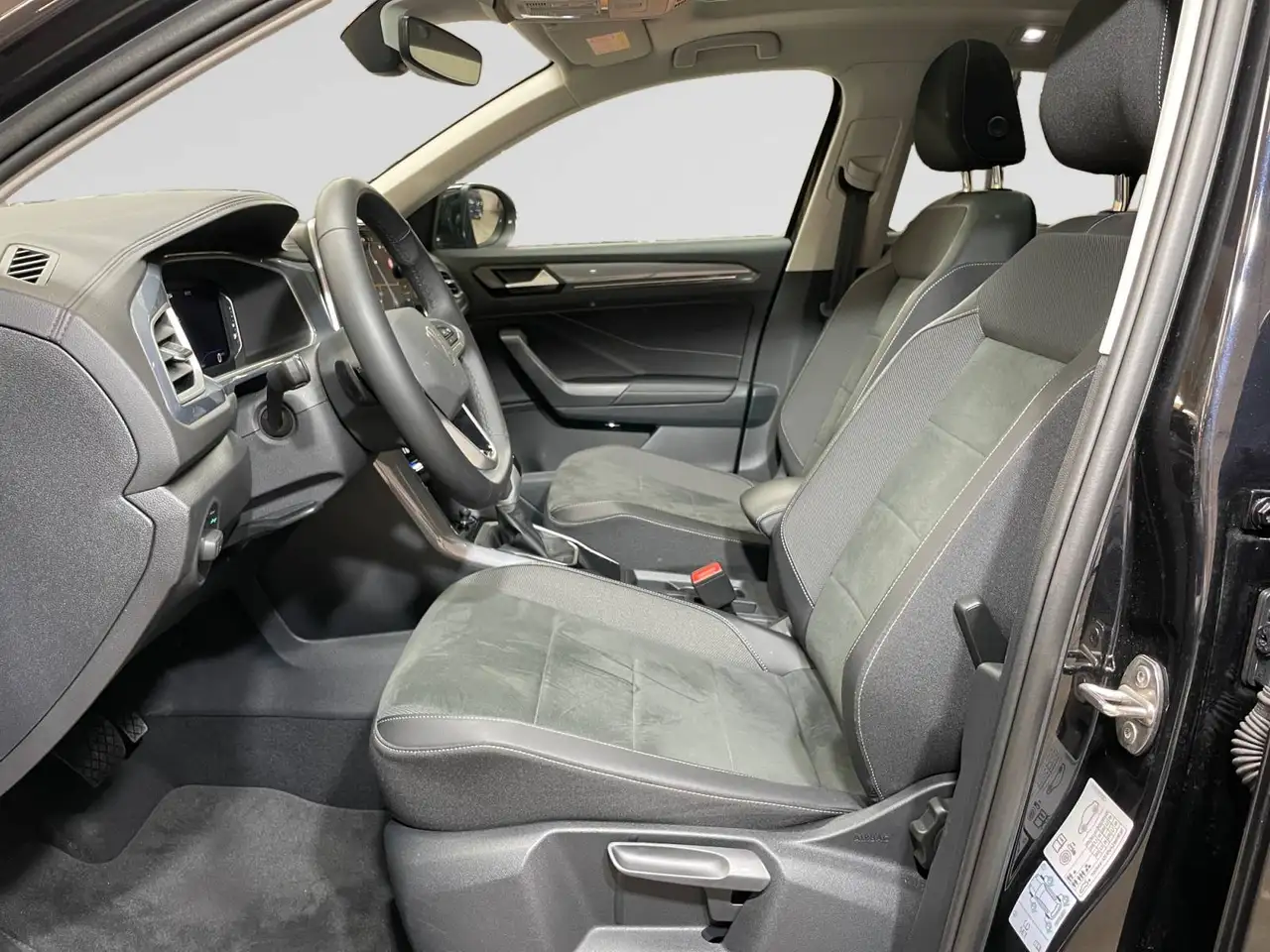 Volkswagen T-Roc 7