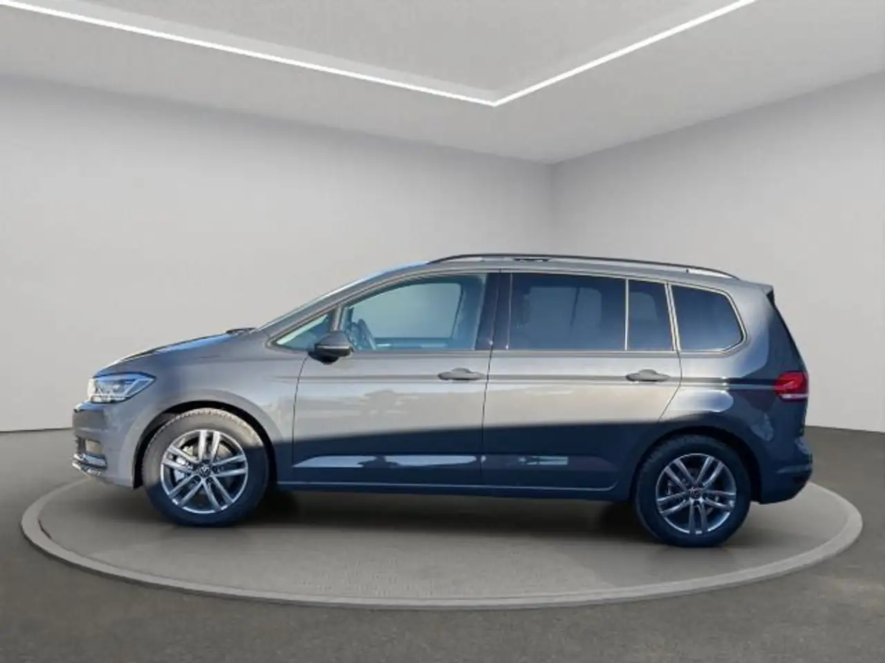 Volkswagen Touran 5