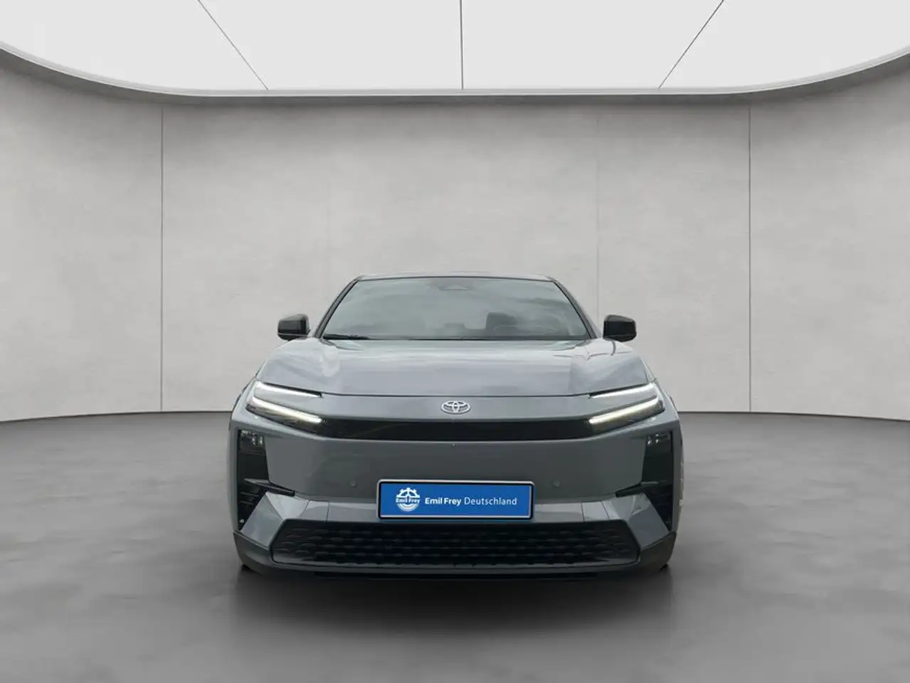 Toyota C-HR+ 10