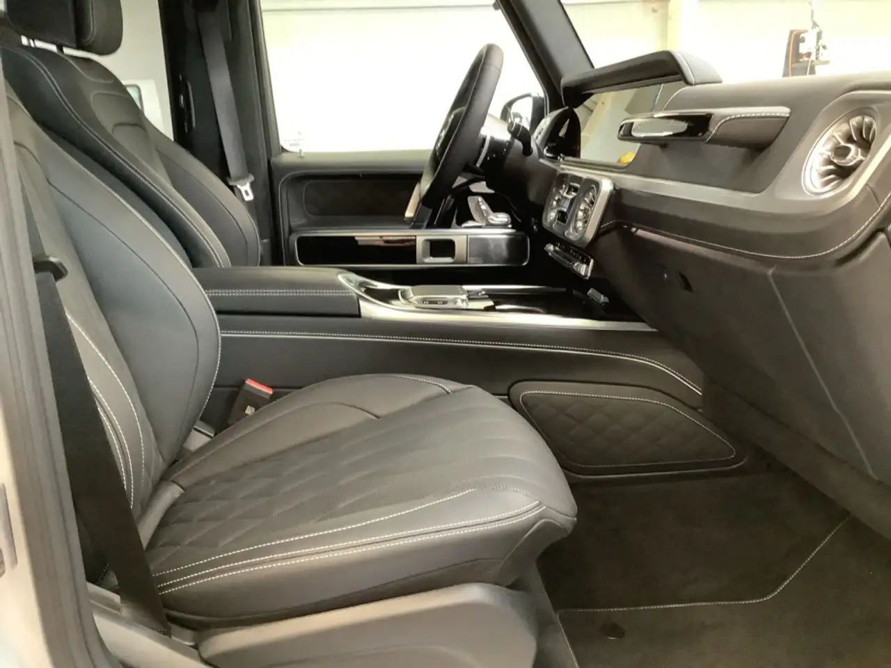Mercedes-Benz G 450 6