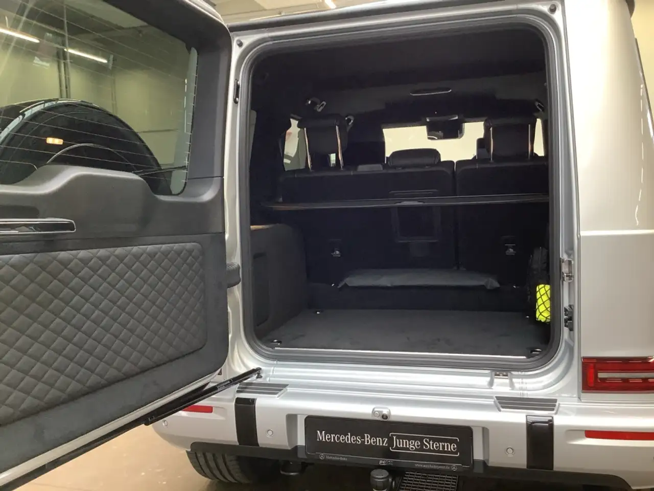 Mercedes-Benz G 450 15