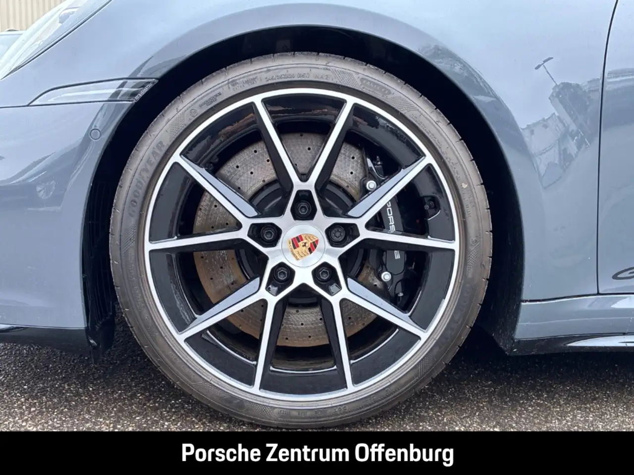 Porsche 992 8