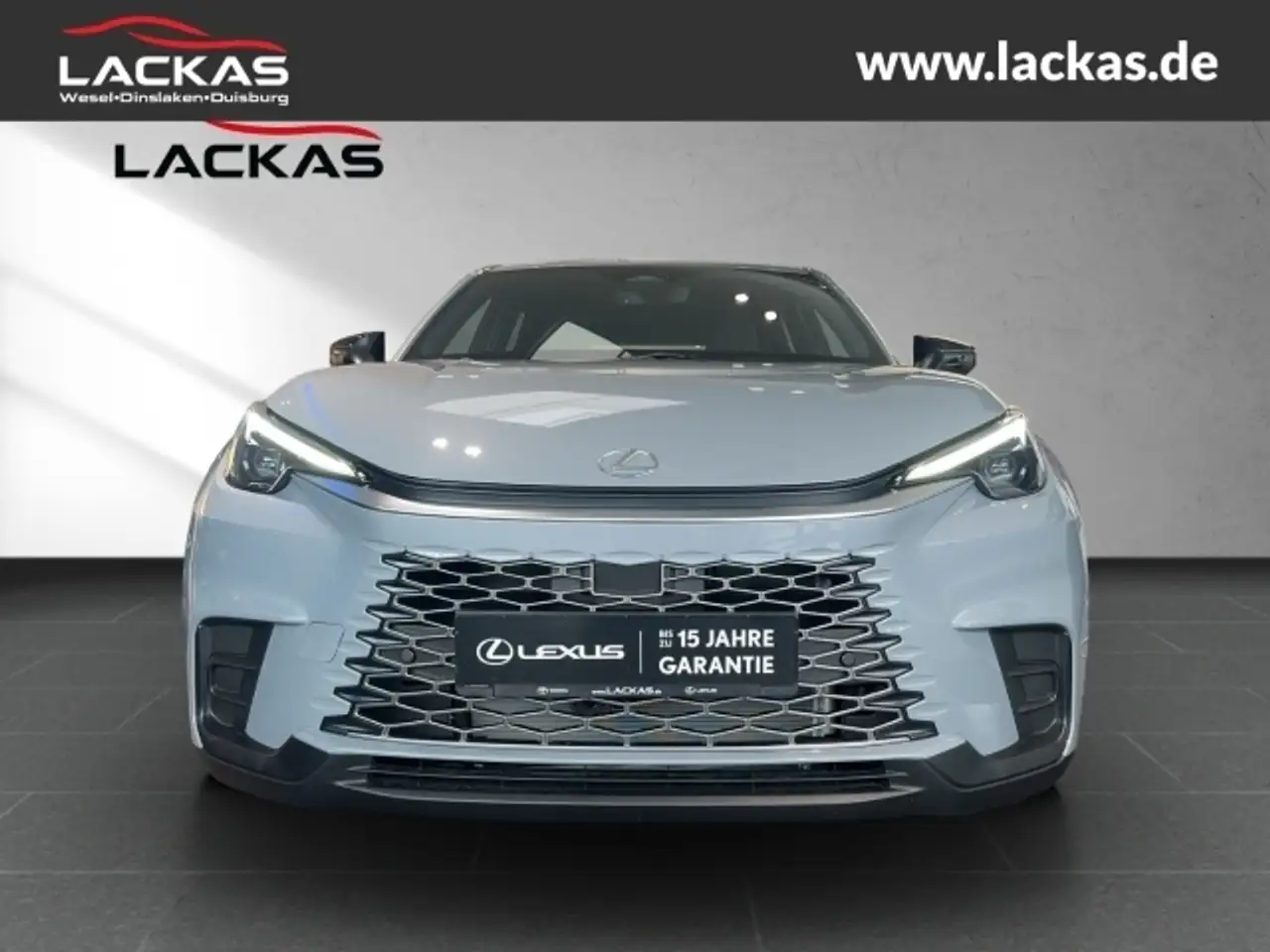 Lexus LBX 2