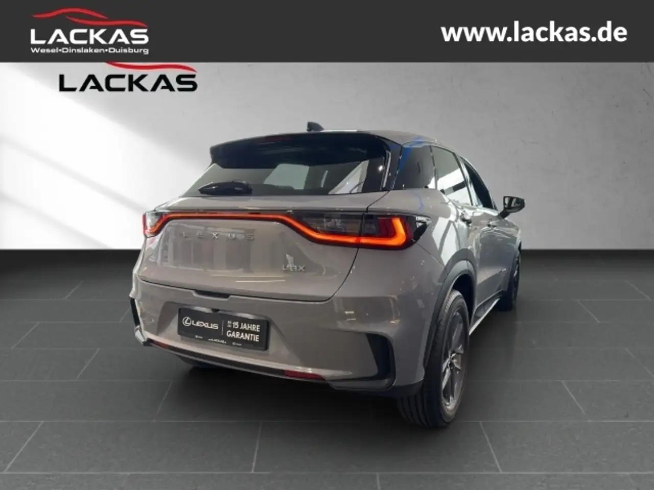 Lexus LBX 6