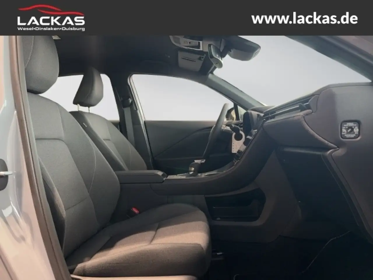 Lexus LBX 14