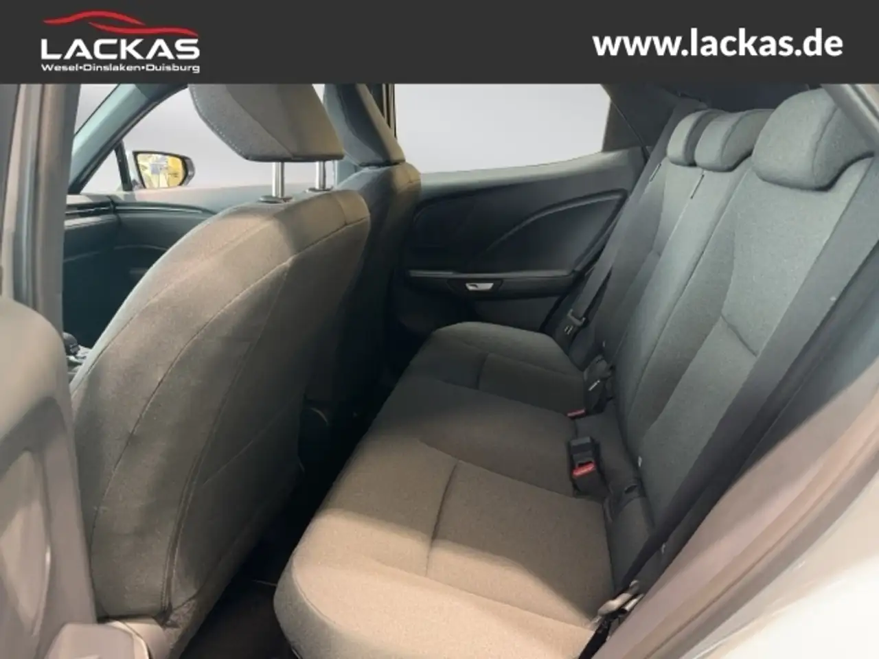 Lexus LBX 15