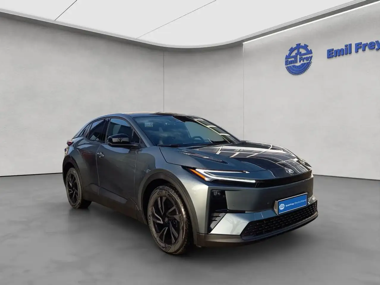 Toyota C-HR+ 9