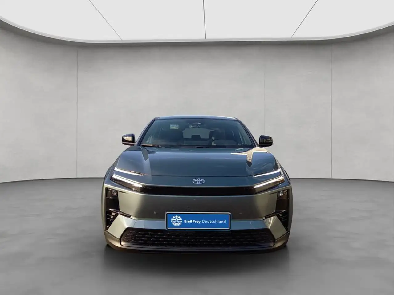 Toyota C-HR+ 10