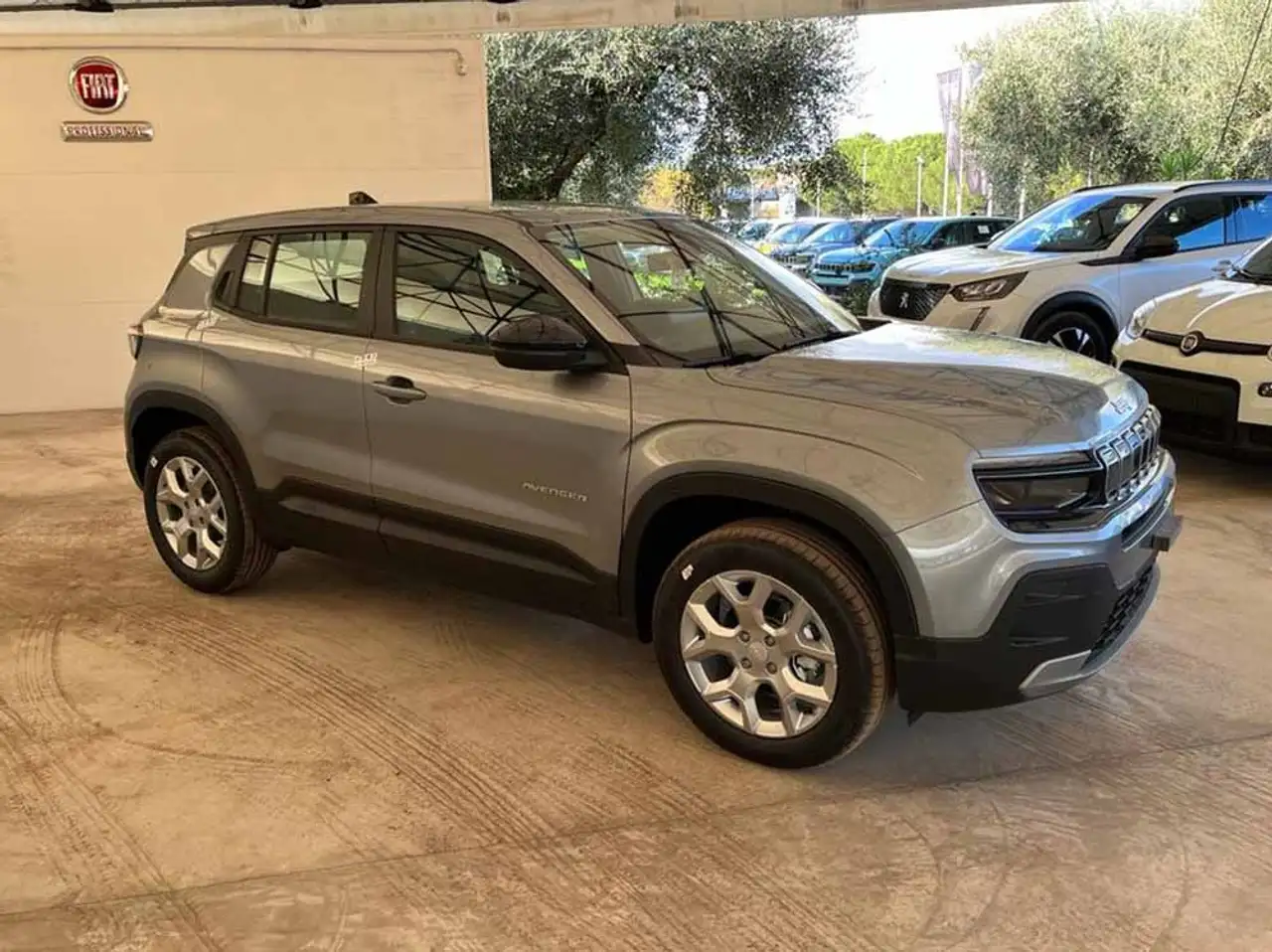 Jeep Avenger 5