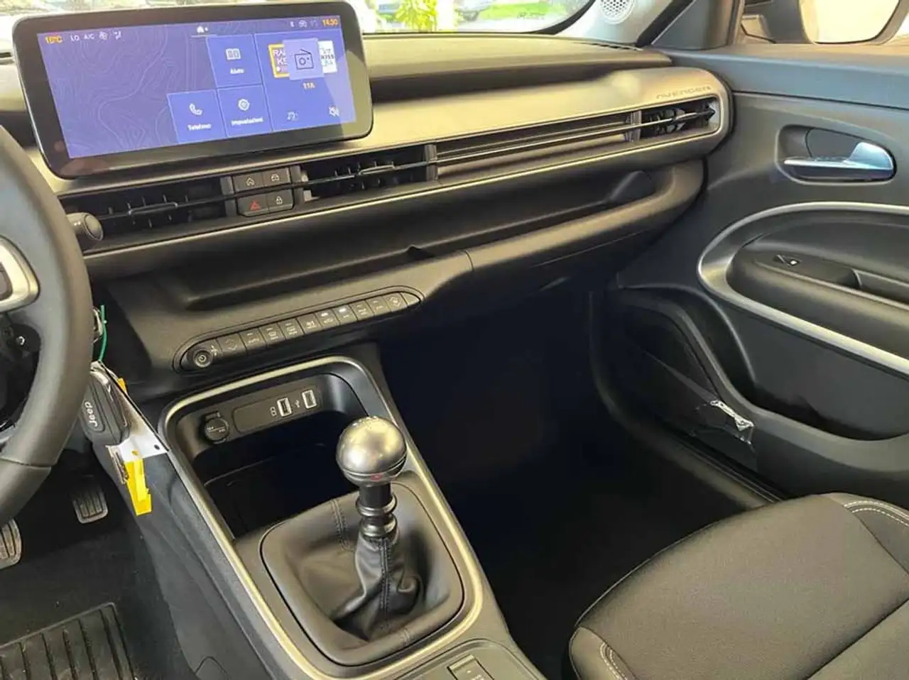 Jeep Avenger 11