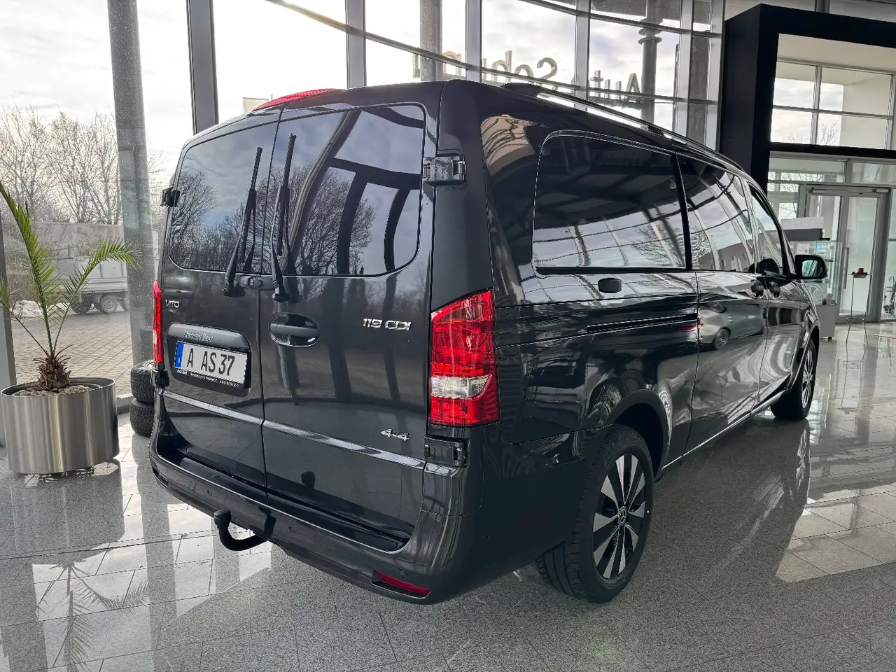 Mercedes-Benz Vito 119 4