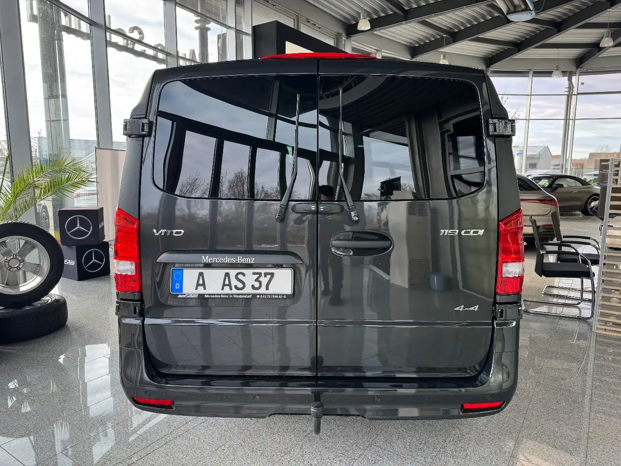 Mercedes-Benz Vito 119 5