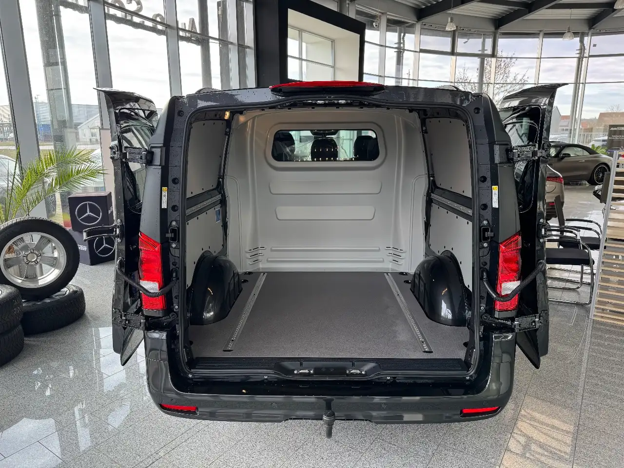 Mercedes-Benz Vito 119 12