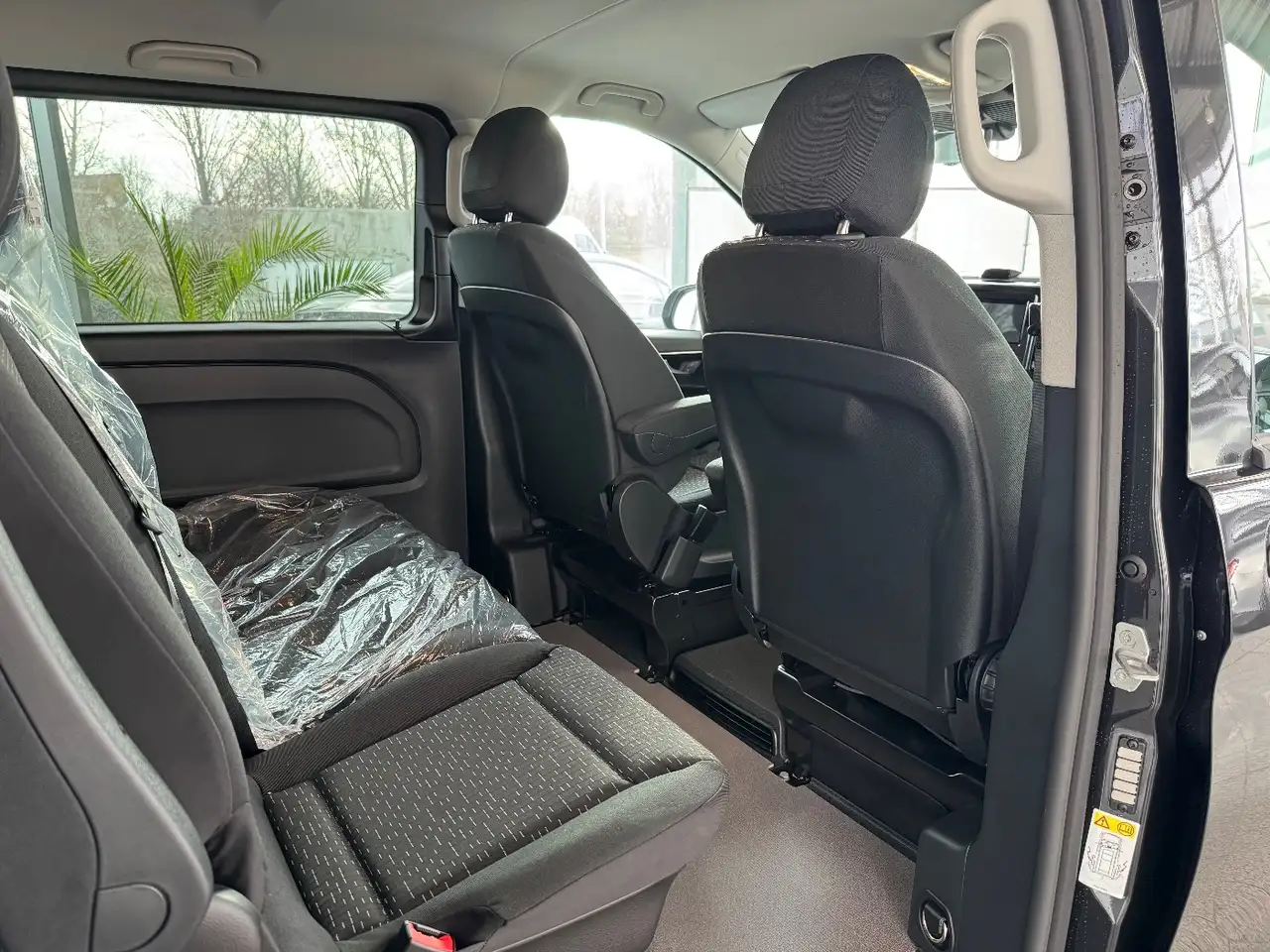 Mercedes-Benz Vito 119 13