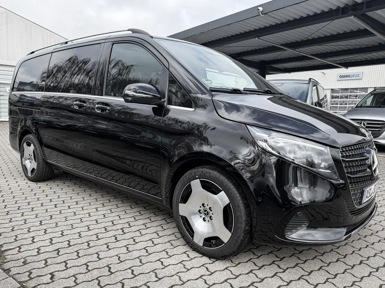 Mercedes-Benz V 300 2