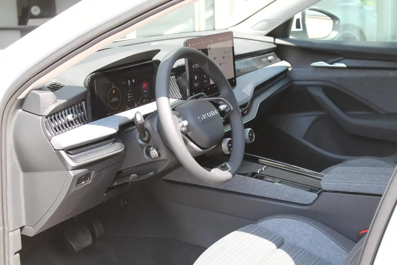 Skoda Superb 9