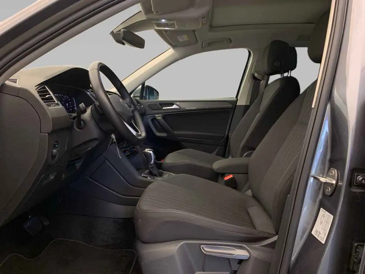 Volkswagen Tiguan 12