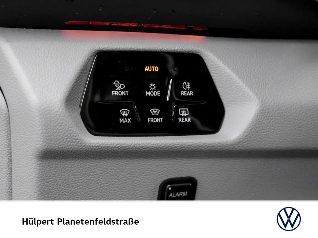 Volkswagen T7 Multivan 15