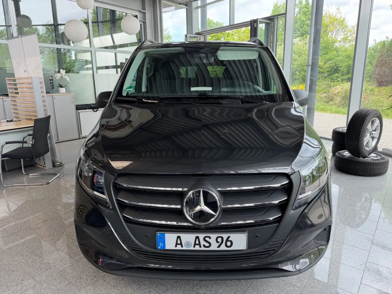 Mercedes-Benz Vito 2