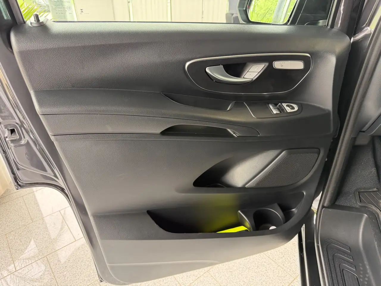 Mercedes-Benz Vito 7