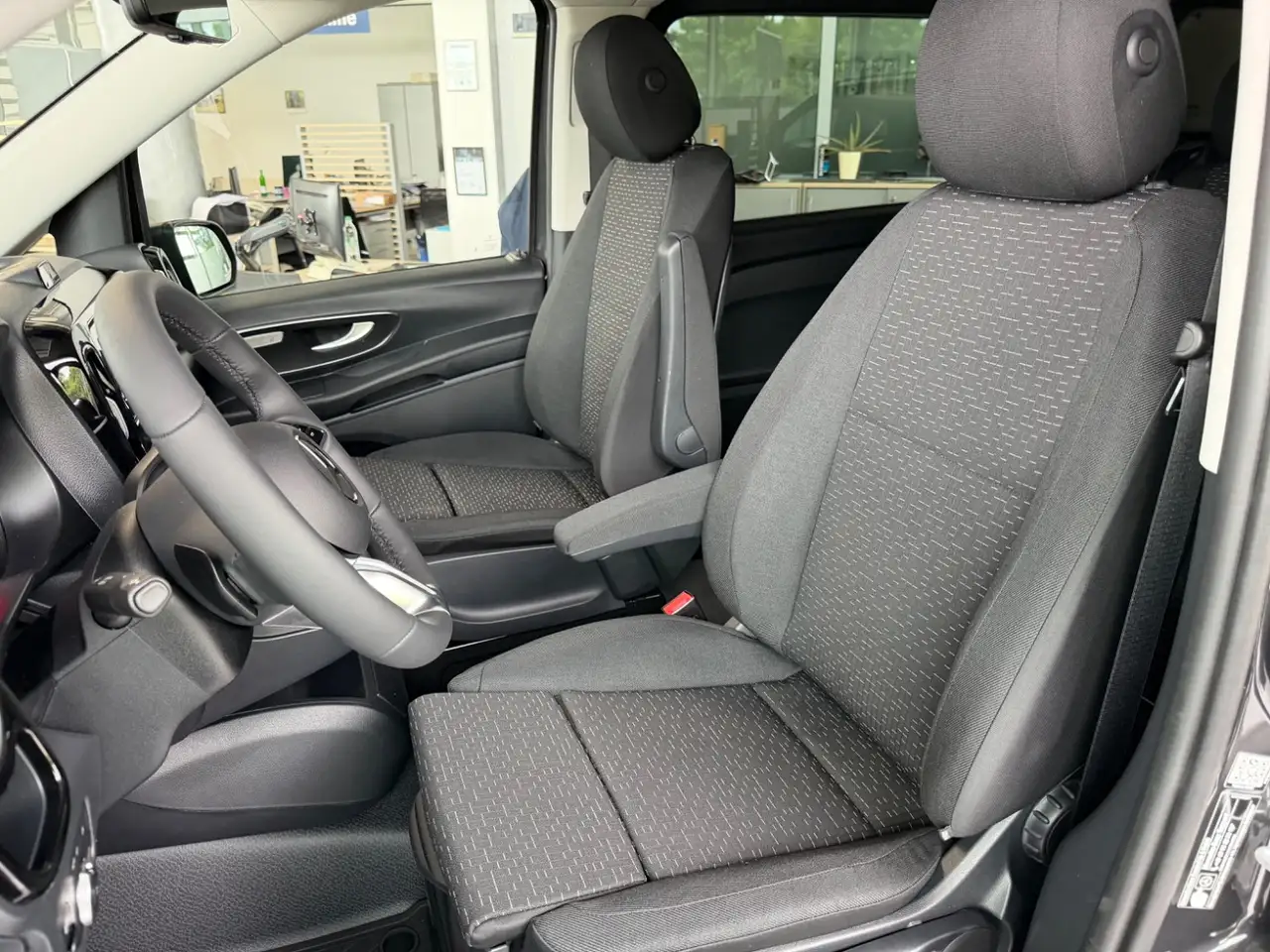 Mercedes-Benz Vito 8