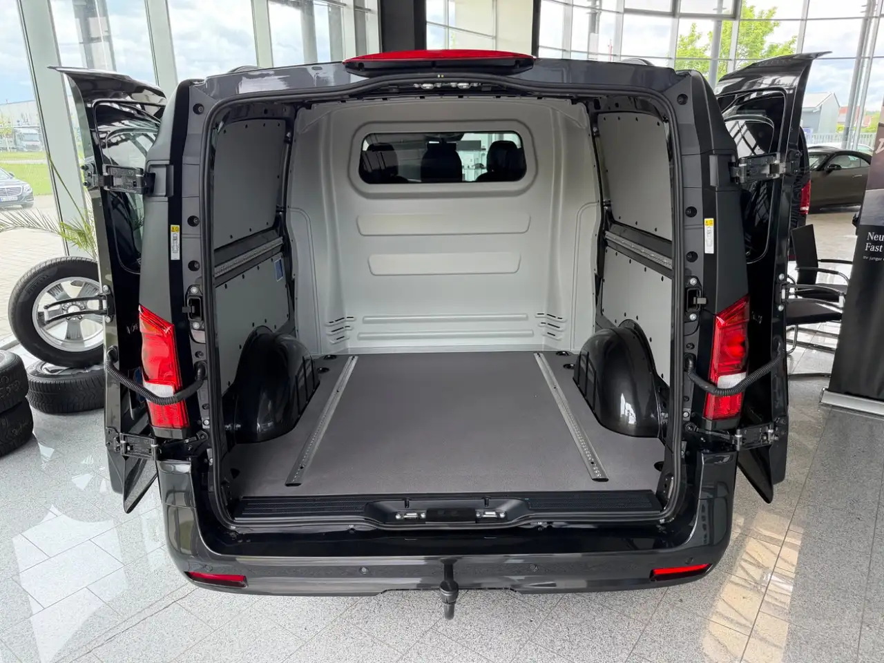 Mercedes-Benz Vito 10