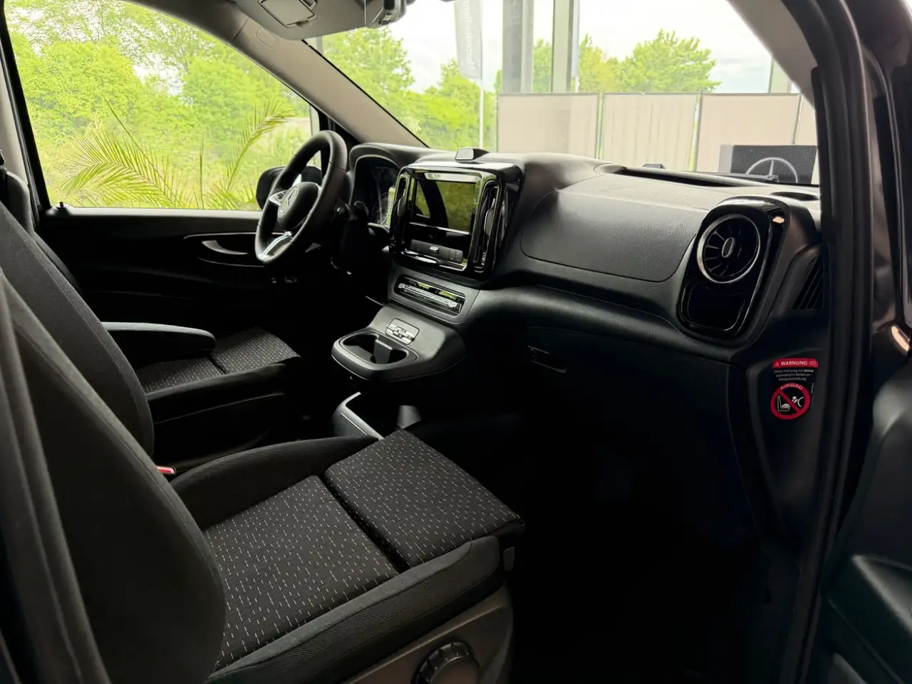 Mercedes-Benz Vito 13
