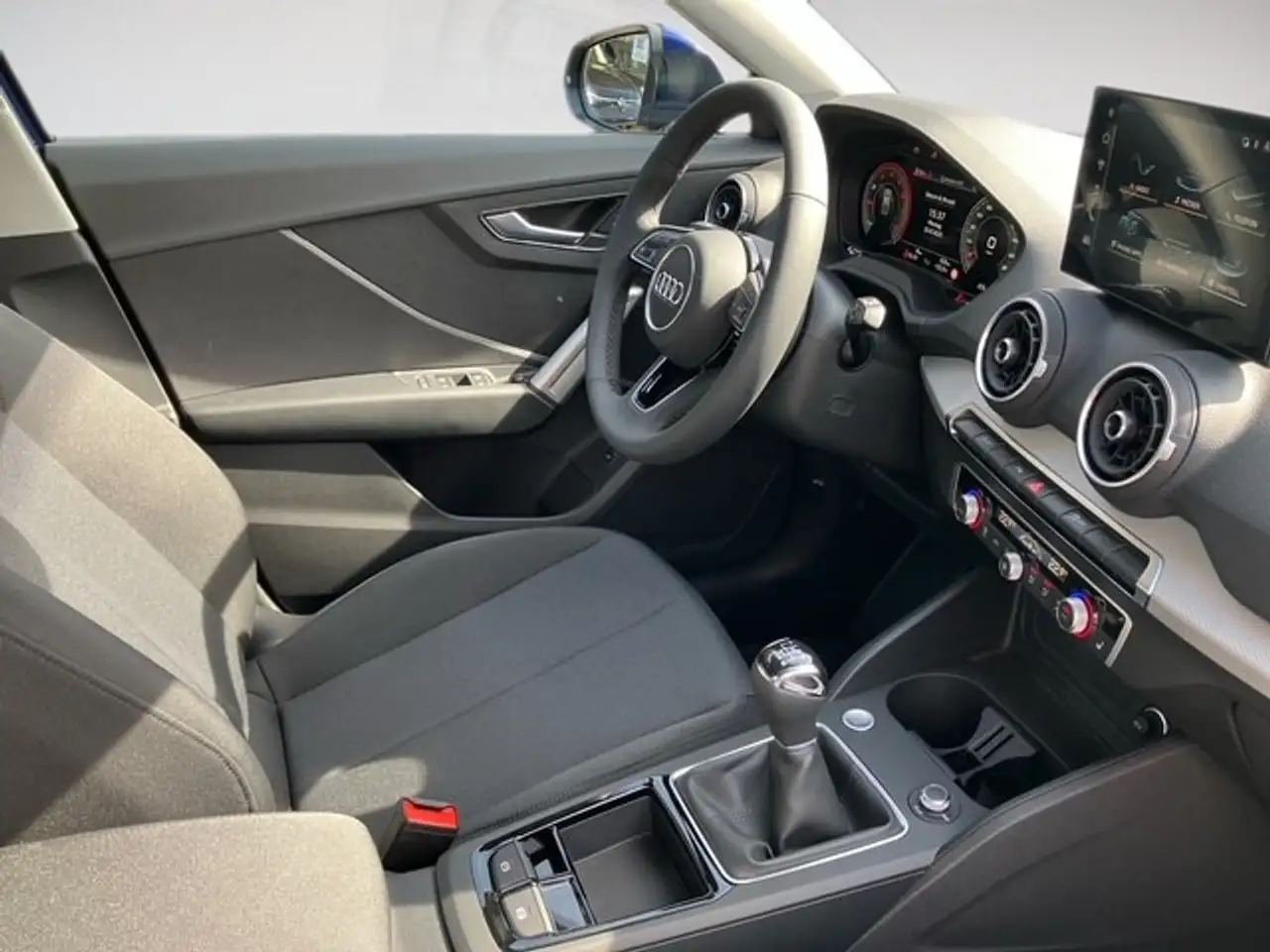 Audi Q2 9