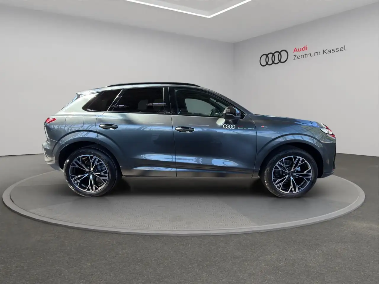 Audi Q3 6