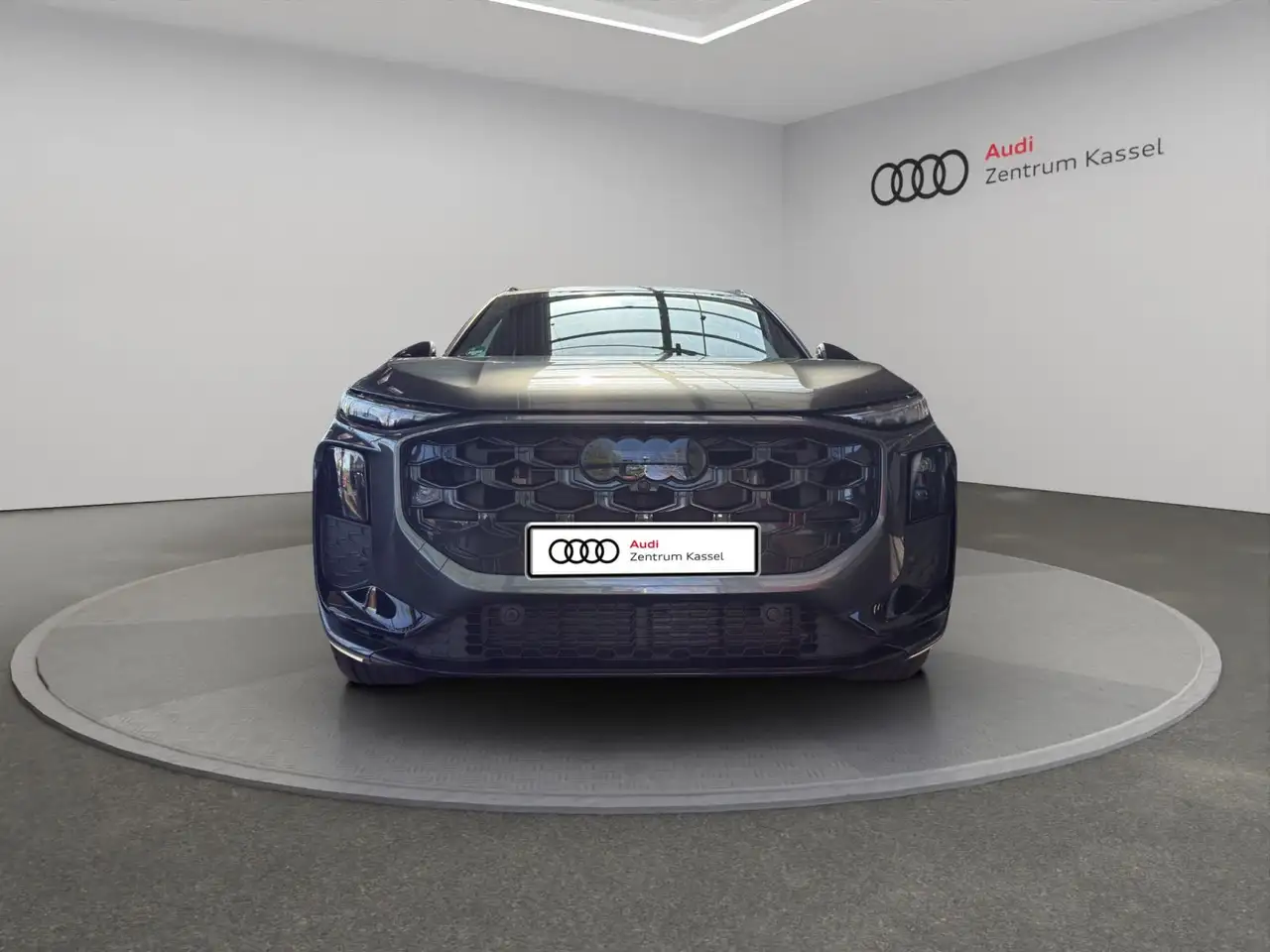 Audi Q3 8
