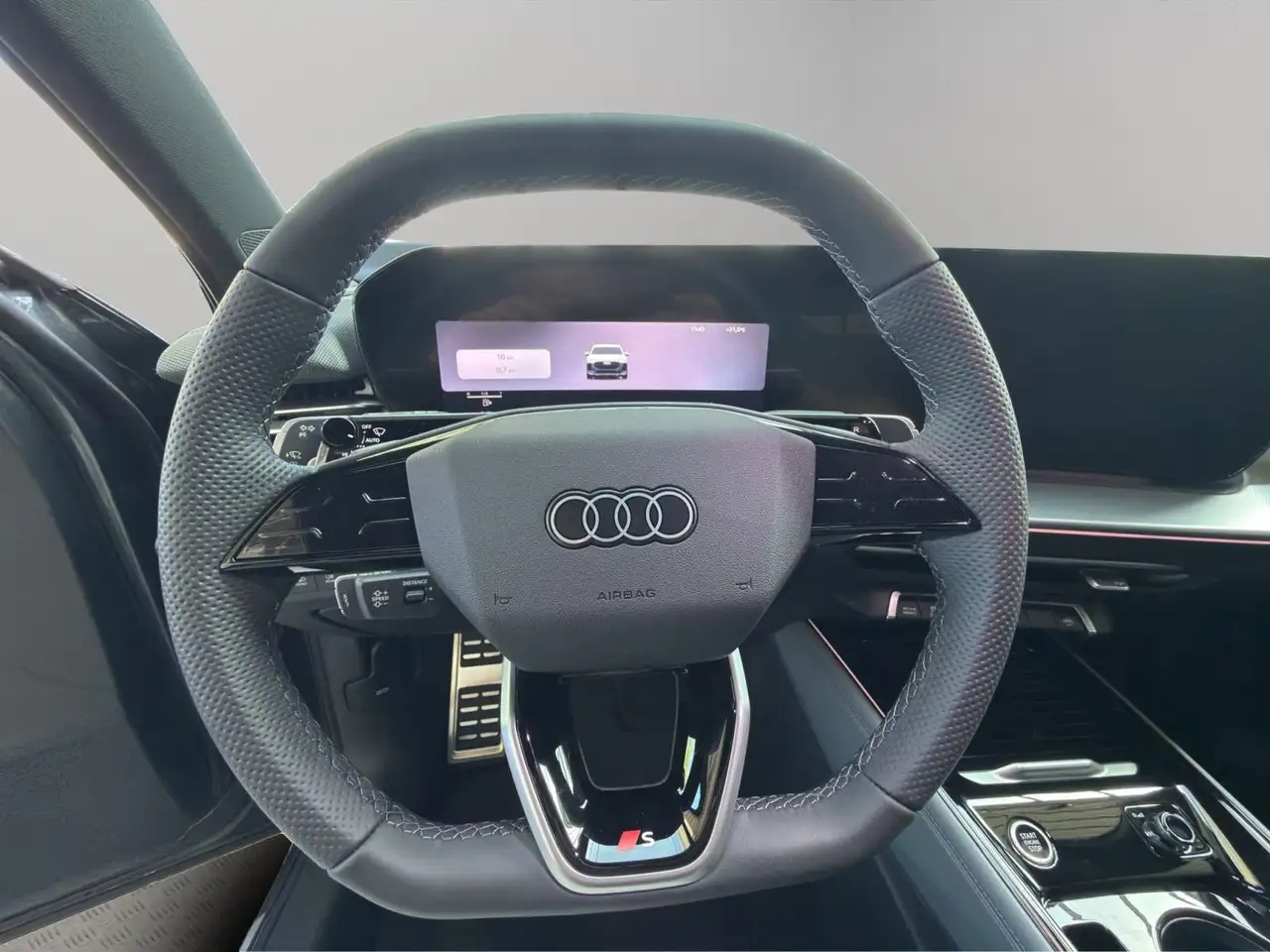 Audi Q3 10