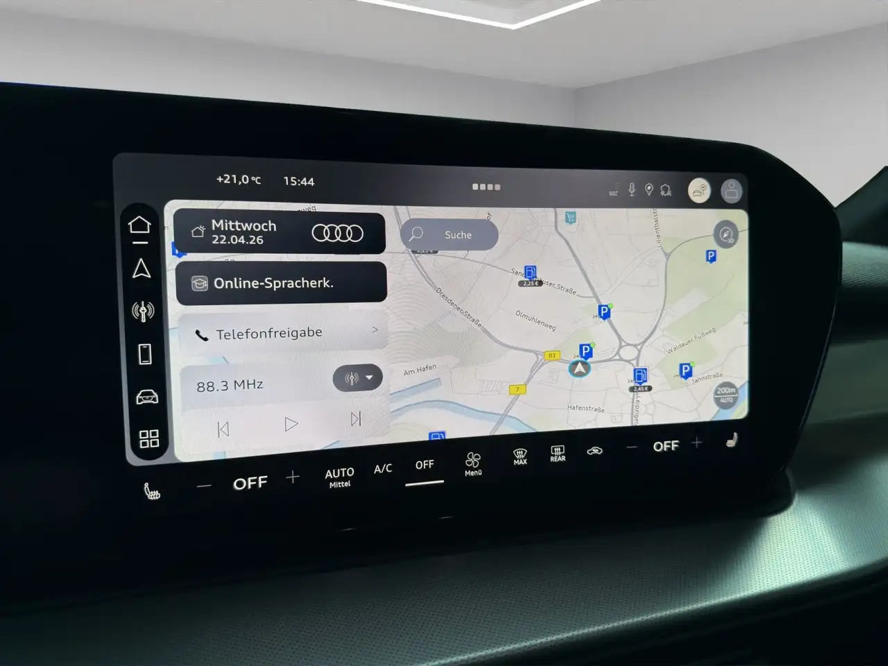 Audi Q3 12