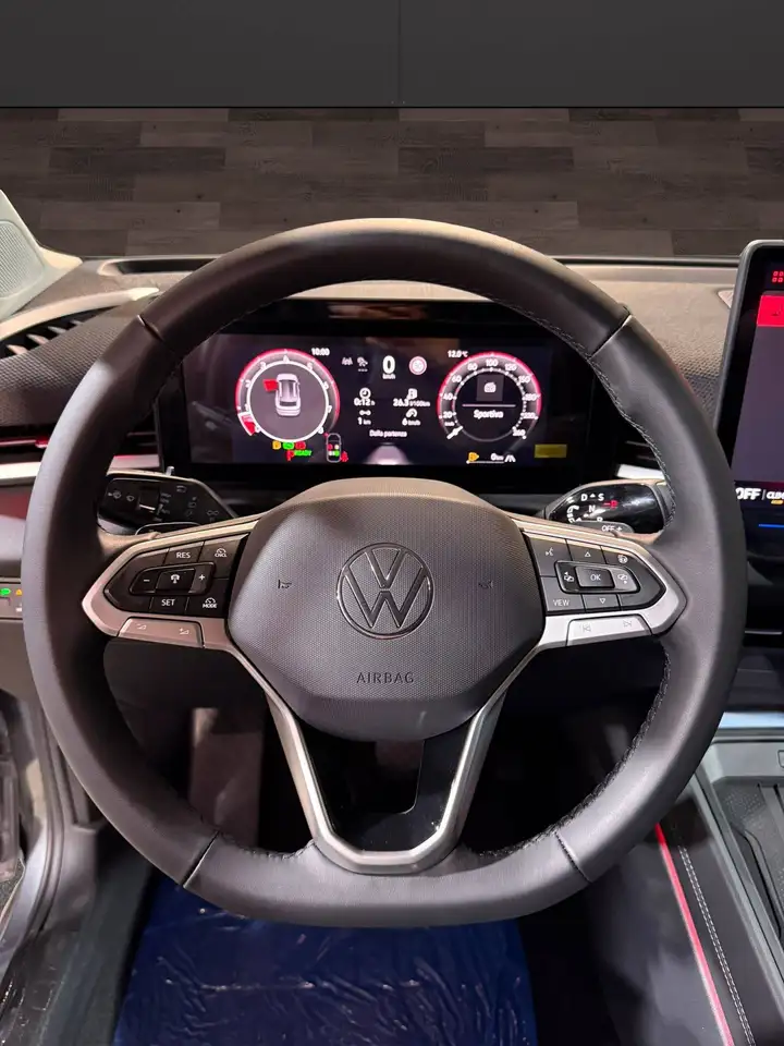 Volkswagen T-Roc 9