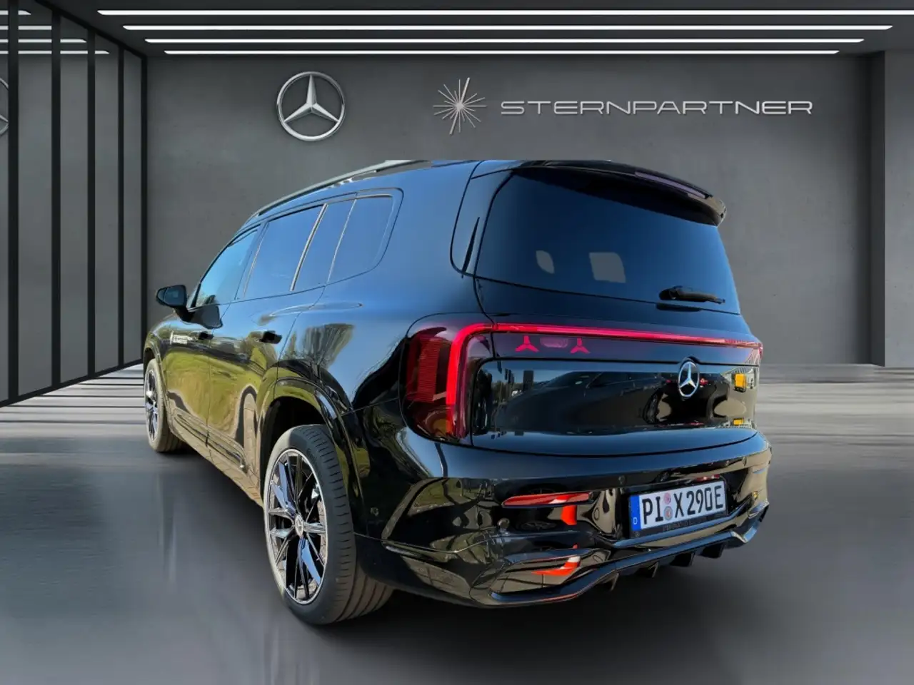 Mercedes-Benz GLB 250 11