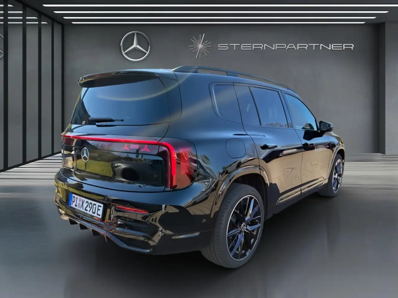 Mercedes-Benz GLB 250 13