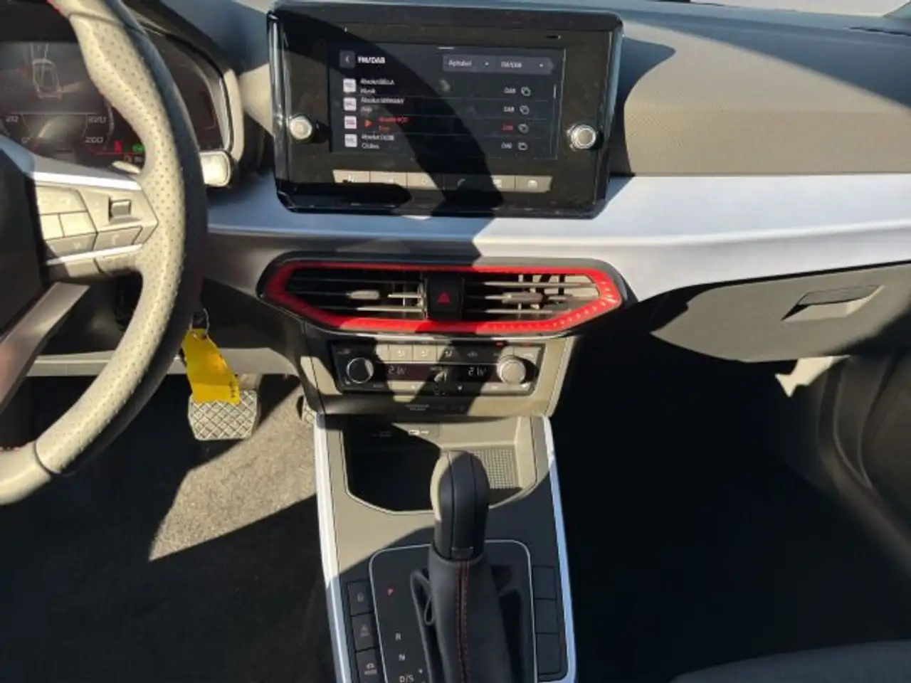 Seat Arona 12
