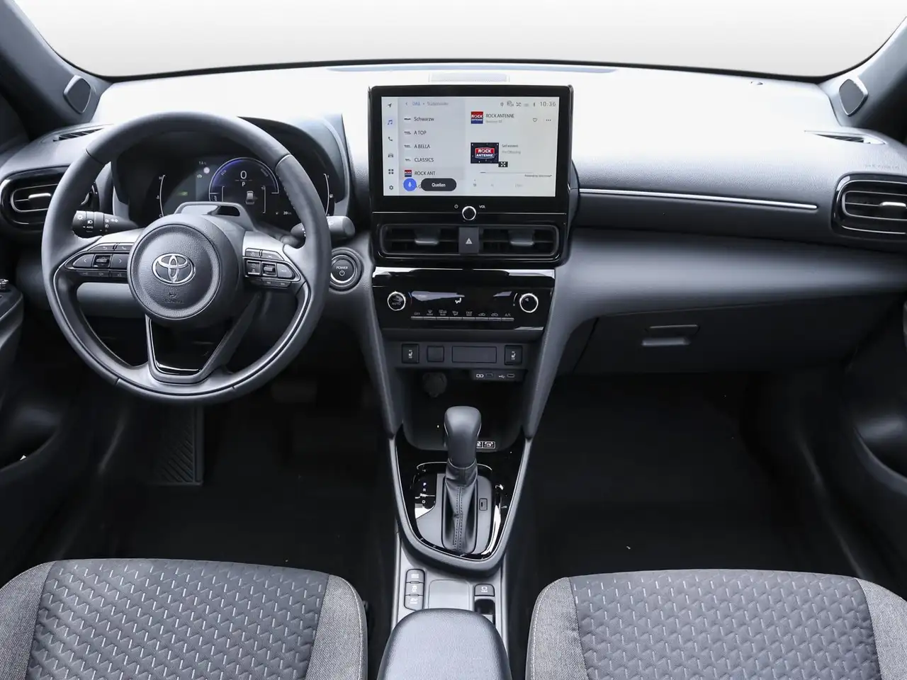 Toyota Yaris 8