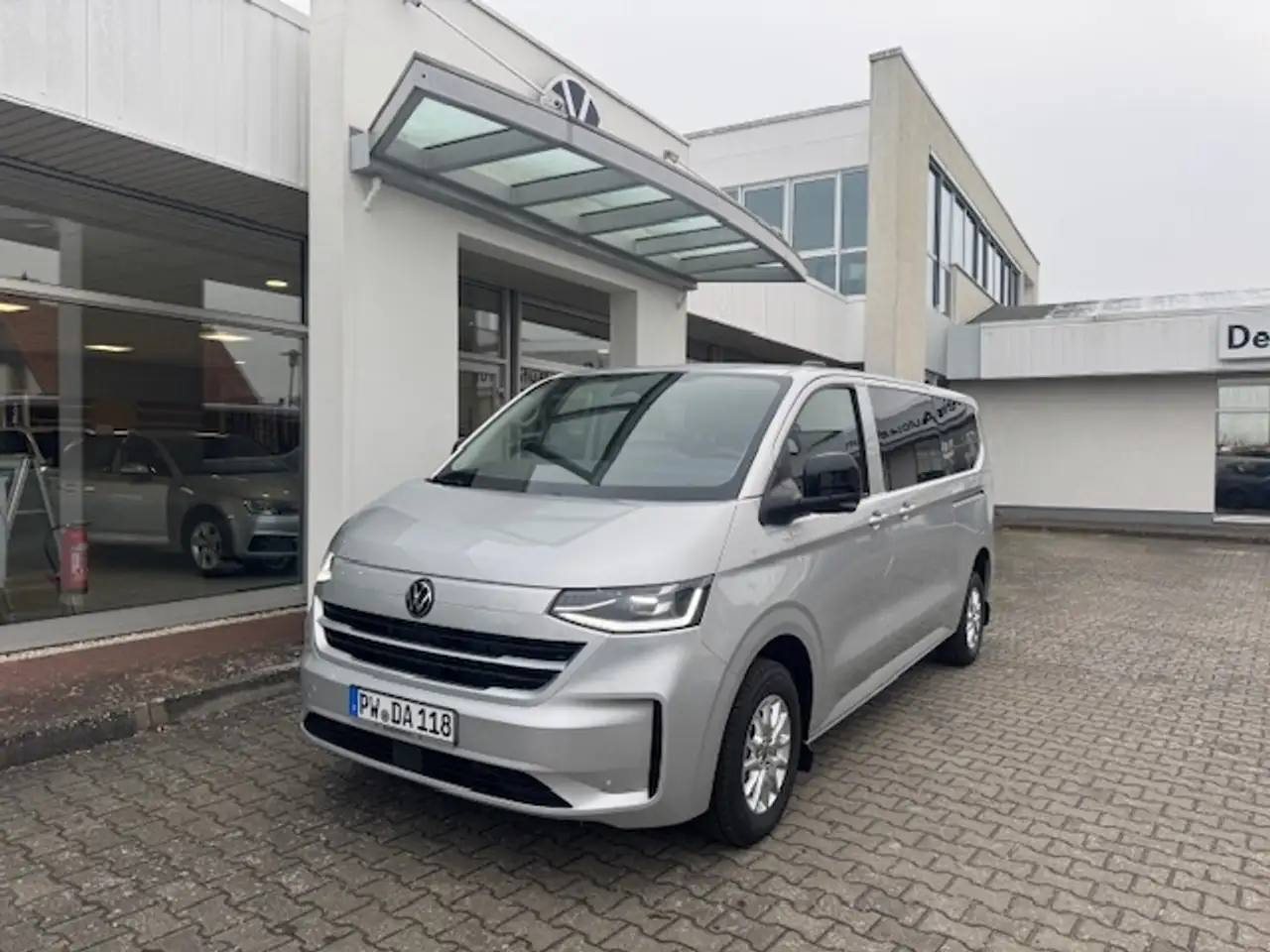 Volkswagen T7 Caravelle 3