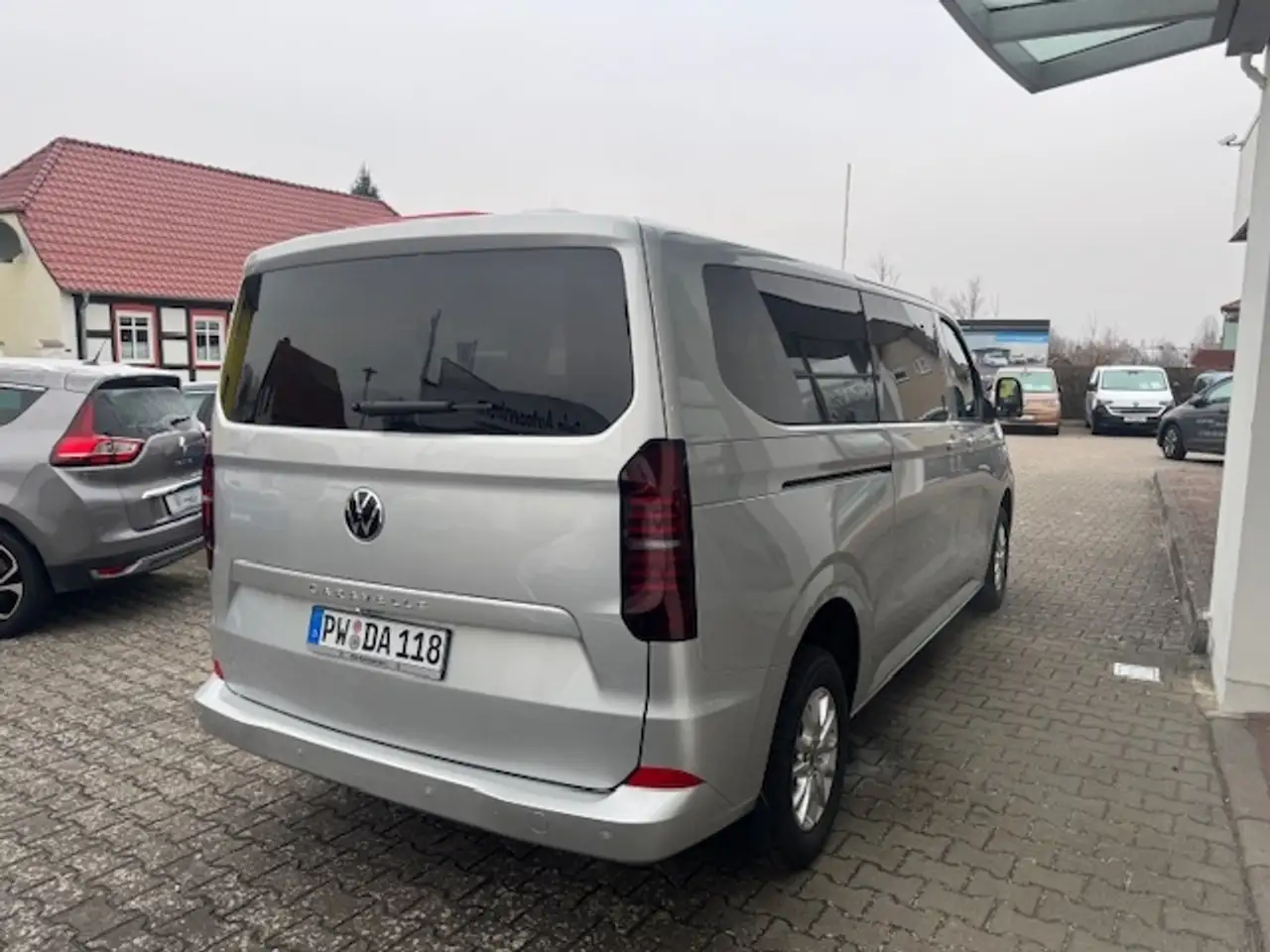 Volkswagen T7 Caravelle 7