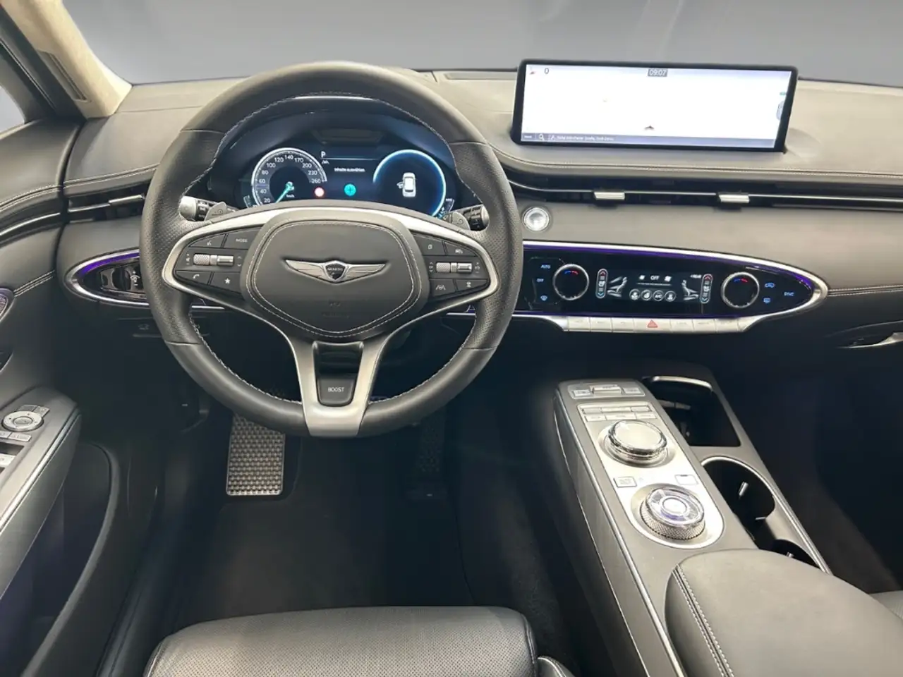 Genesis GV70 11