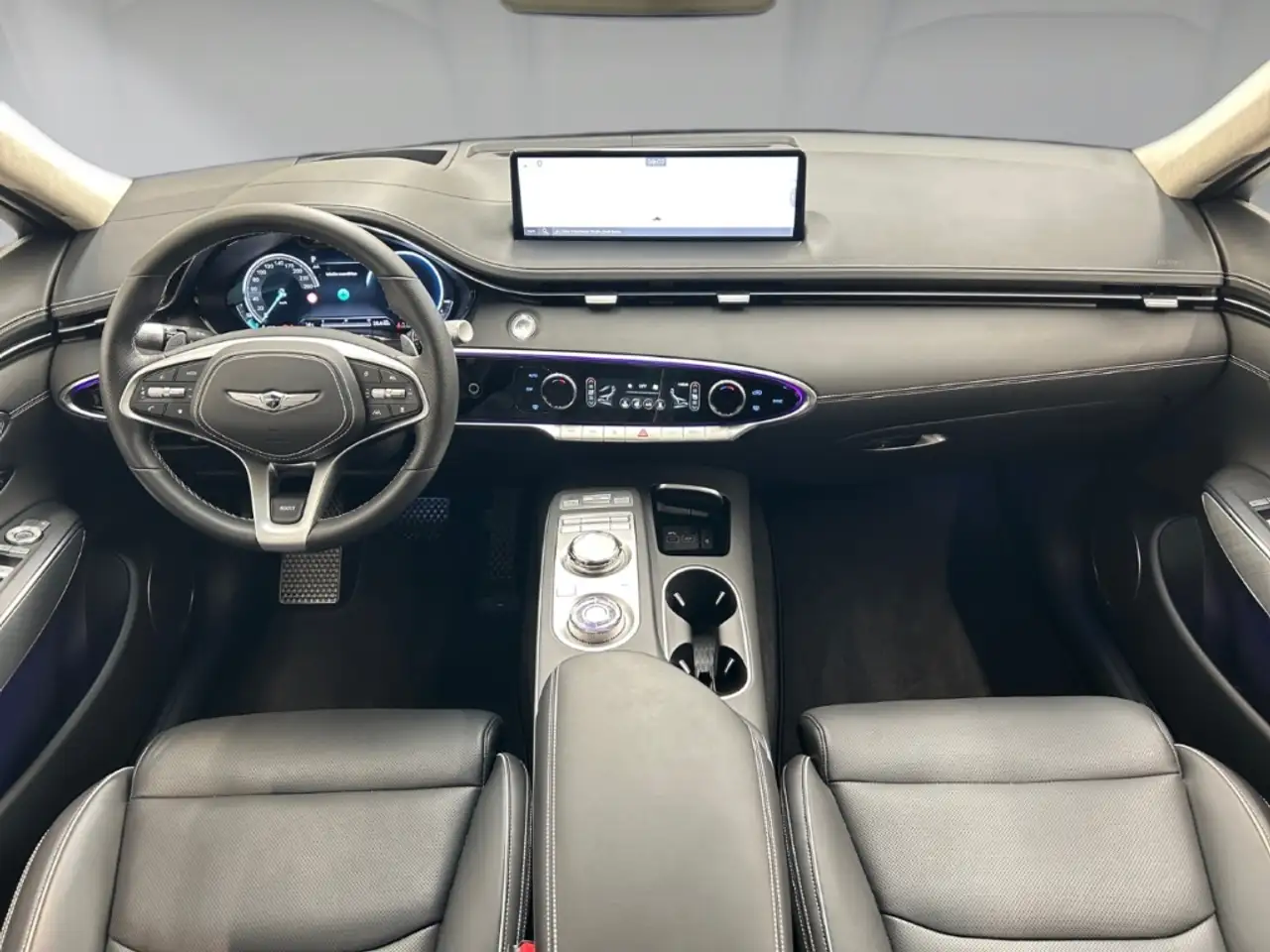 Genesis GV70 12