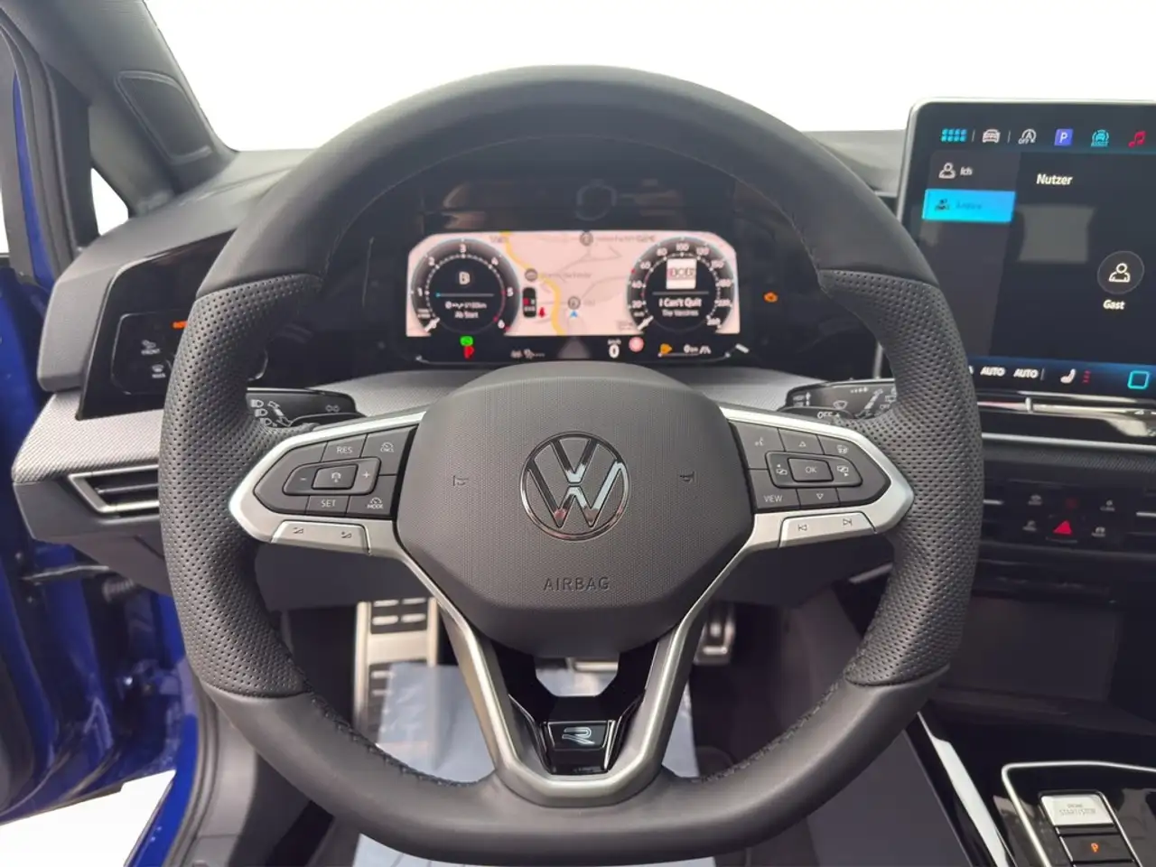Volkswagen Golf VIII 13