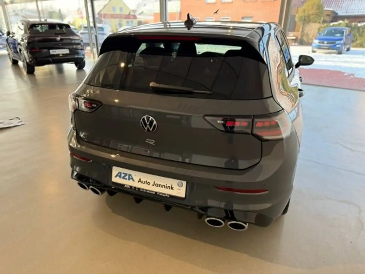 Volkswagen Golf 11